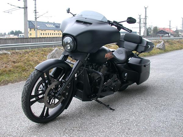 Harley Davidson FLHXS Street Glide